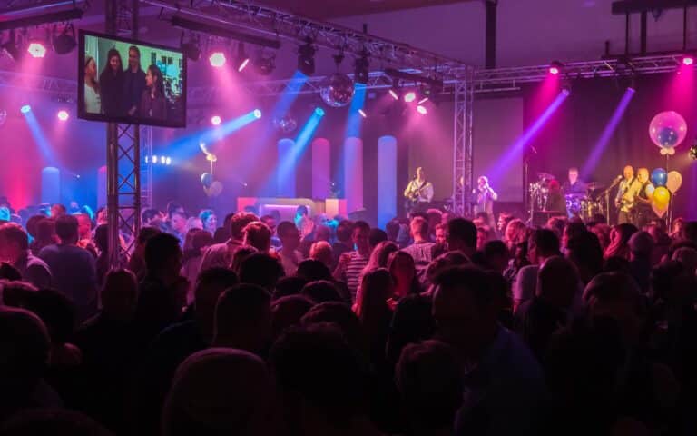 Home 11 Dj bedrijfsfeest