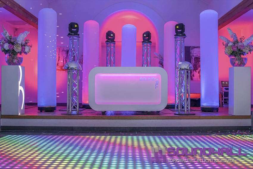 CHATEAU DE RAAY BAARLO BRUILOFT DJ 2 CHATEAU DE RAAY BAARLO BRUILOFT DJ