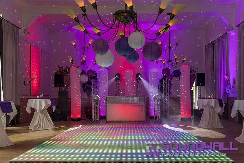 LANDGOED GROOT WARNSBORN DJ HUREN 4 Landgoed Groot Warnsborn Bruiloft